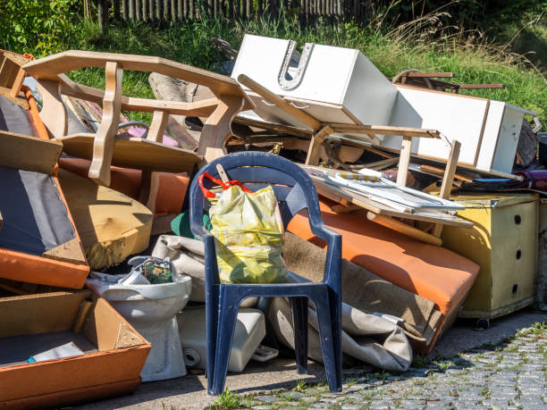 Best Construction Debris Removal  in New Town, ND